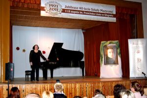 Sofya Gulyak w PSM I i II stopnia im. F. Liszta w Głogowie 21.09.2011. Fot. Jerzy Popiel.
